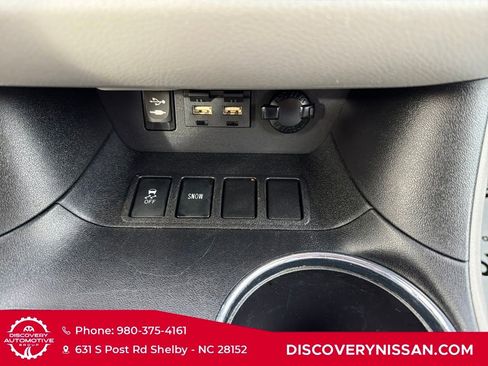 Used 2019 Toyota Highlander LE image 19