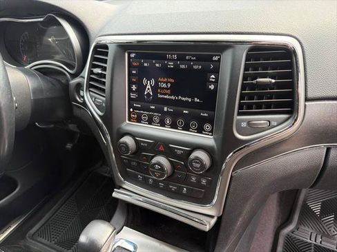Certified 2018 Jeep Grand Cherokee Limited AWD/4WD image 13