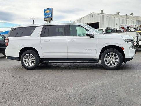 Used 2021 Chevrolet Suburban Premier image 5