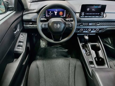 Used 2025 Honda Accord SE image 21