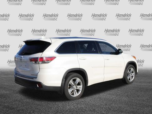 Used 2015 Toyota Highlander Limited Platinum image 9