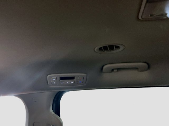 New 2027 Kia Carnival LXS FWD image 25