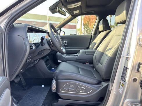 New 2026 Hyundai Palisade Calligraphy image 2