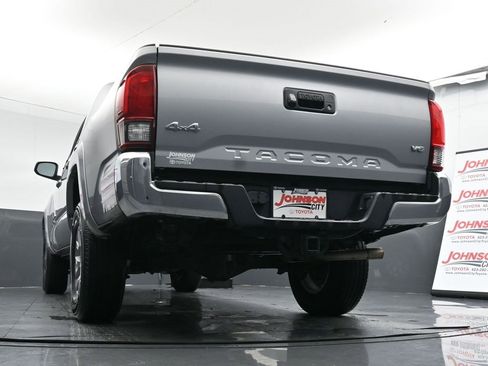 Used 2019 Toyota Tacoma SR5 image 28
