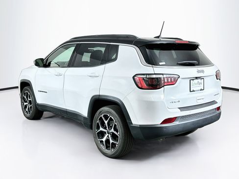 Used 2025 Jeep Compass Limited AWD/4WD image 5