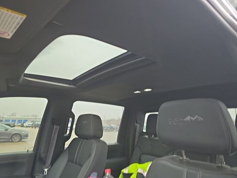 Used 2021 Chevrolet Silverado 3500 High Country w/ Snow Plow Prep/Camper Package image 5