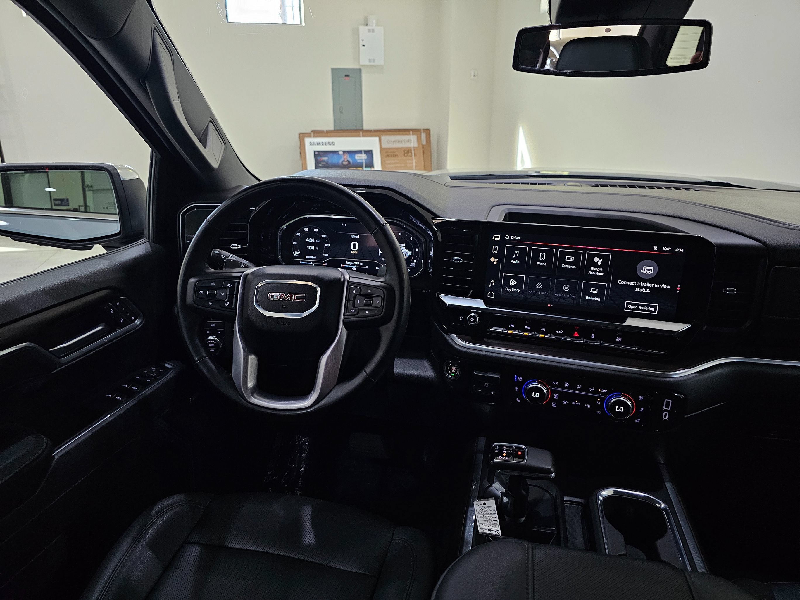 Used 2025 GMC Sierra 1500 SLT w/ SLT Premium Package AWD/4WD image 29