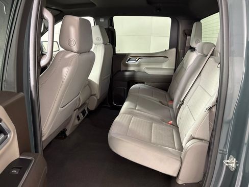 Used 2025 Chevrolet Silverado 1500 LT RWD image 23