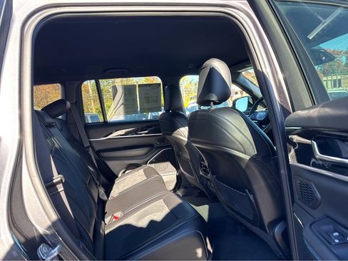 Certified 2022 Jeep Grand Cherokee Trailhawk image 9