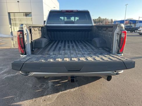 Used 2024 GMC Sierra 2500 AT4 w/ AT4 Preferred Package image 7