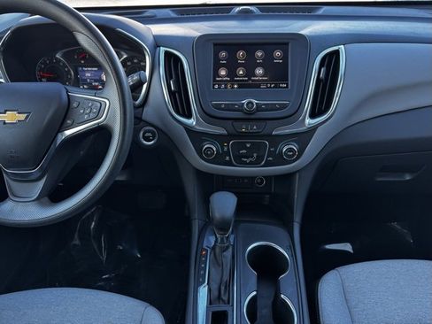 Certified 2023 Chevrolet Equinox LT image 2