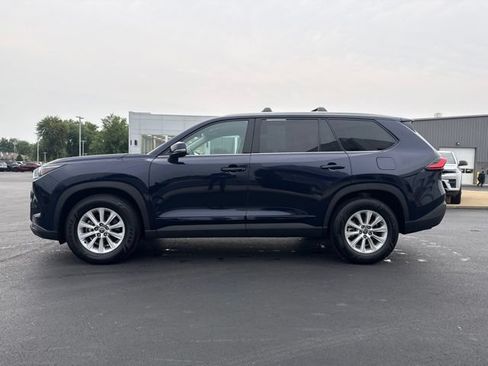 Certified 2024 Toyota Grand Highlander AWD image 4
