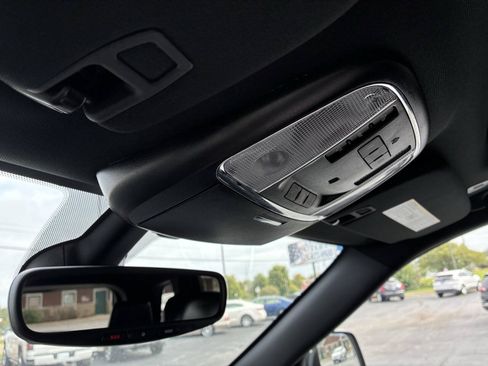 Used 2019 Jeep Grand Cherokee Limited AWD/4WD image 16