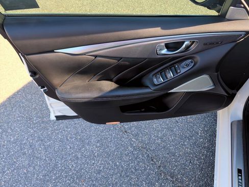 Used 2020 INFINITI Q50 Sport image 16