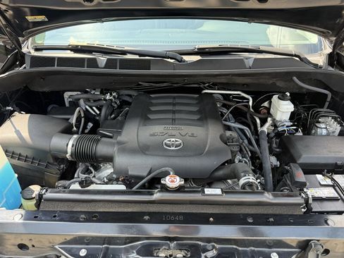 Used 2021 Toyota Sequoia Limited AWD/4WD image 44