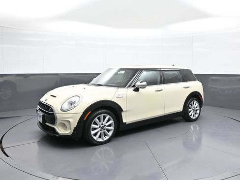 Used 2018 MINI Cooper Clubman S FWD image 10