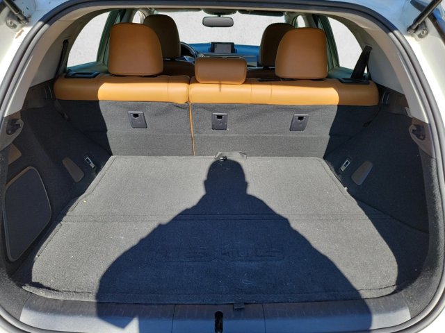 Used 2013 Lexus CT 200h w/ Premium Pkg w/Navigation FWD image 6