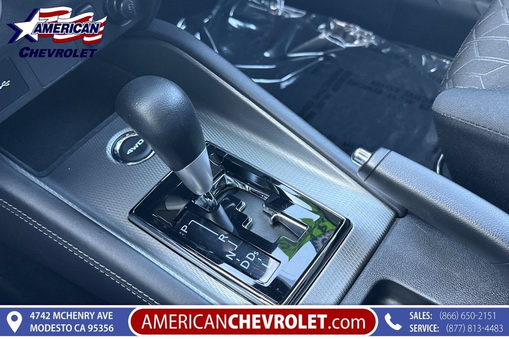Used 2025 Mitsubishi Outlander Sport ES AWD/4WD image 28