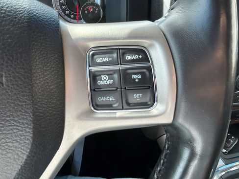 Used 2018 RAM 1500 Laramie w/ Convenience Group AWD/4WD image 18