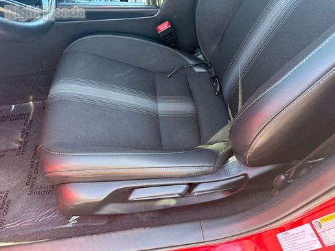 Used 2025 Honda Civic Sport image 13