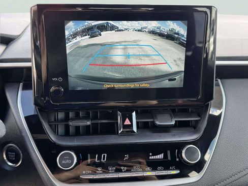 Used 2025 Toyota Corolla SE FWD image 23