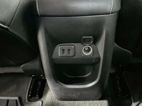 Used 2016 GMC Canyon SLT w/ Driver Alert Package RWD image 30