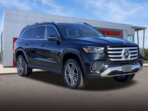 Used 2024 Mercedes-Benz GLS 450 4MATIC image 1