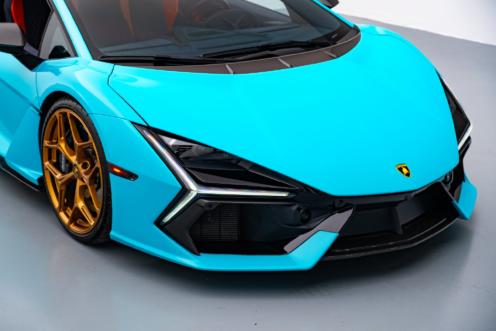 Used 2024 Lamborghini Revuelto AWD/4WD image 4