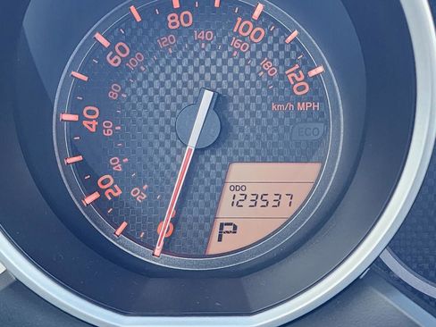 Used 2011 Toyota 4Runner SR5 image 16