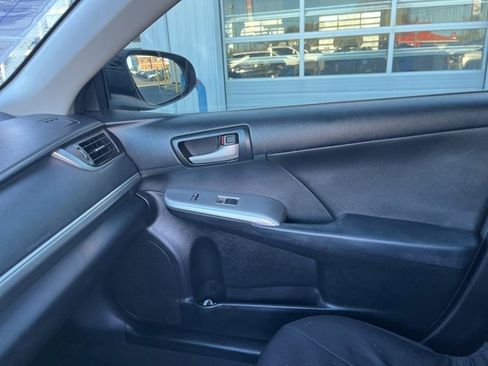 Used 2013 Toyota Camry SE image 28