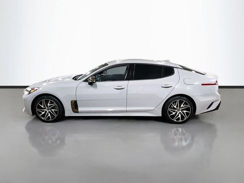 Certified 2022 Kia Stinger GT-Line image 4