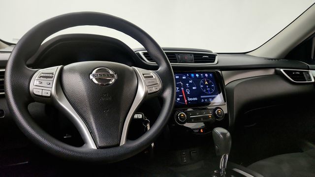 Used 2015 Nissan Rogue S FWD image 61