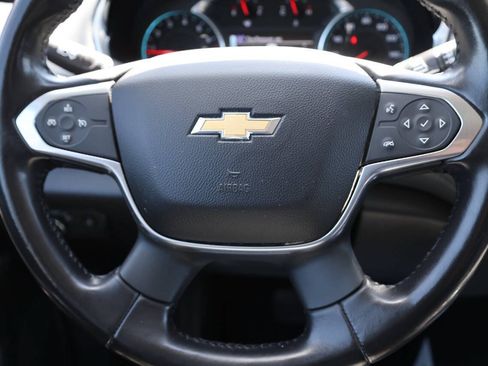 Used 2018 Chevrolet Traverse LT FWD image 19