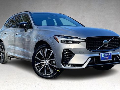 Certified 2023 Volvo XC60 B5 Plus w/ Climate Package image 3