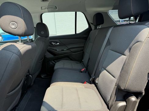 Used 2020 Chevrolet Traverse LS AWD/4WD image 37