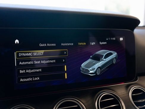 Used 2022 Mercedes-Benz E 350 Sedan image 25