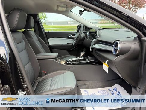 New 2026 Chevrolet Trax LT w/ Driver Confidence Package FWD image 15