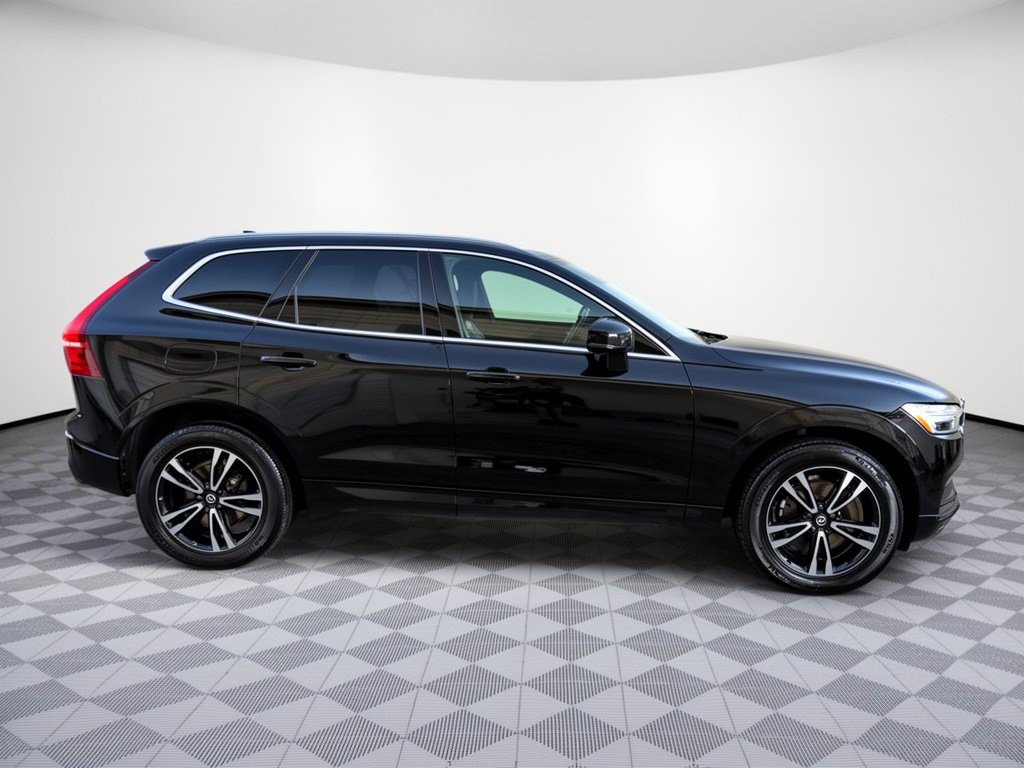 Used 2020 Volvo XC60 T6 Momentum w/ Protection Package AWD/4WD image 8