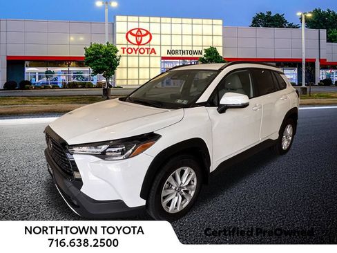 Used 2024 Toyota Corolla Cross LE FWD image 1