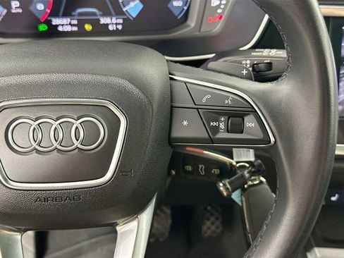 Used 2024 Audi Q3 2.0T Premium w/ 19" Wheel Package AWD/4WD image 22