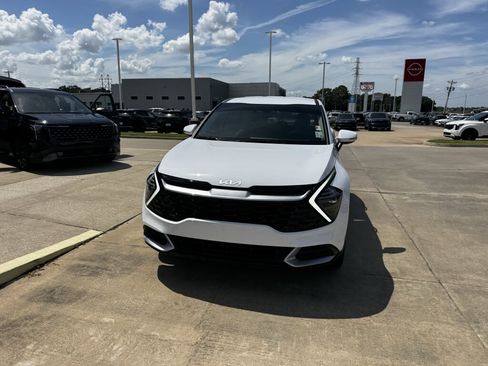 Certified 2025 Kia Sportage EX FWD image 5