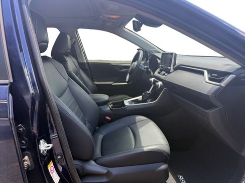 Used 2019 Toyota RAV4 XLE Premium w/ Advanced Technology Package FWD image 15