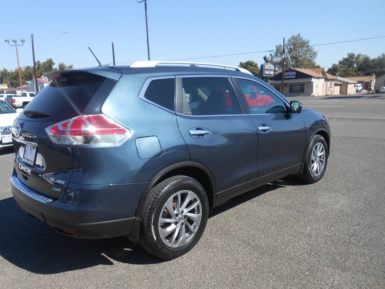 Used 2014 Nissan Rogue SL w/ SL Premium Package AWD/4WD image 9