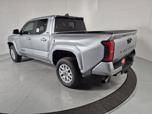New 2026 Toyota Tacoma SR5 image 3