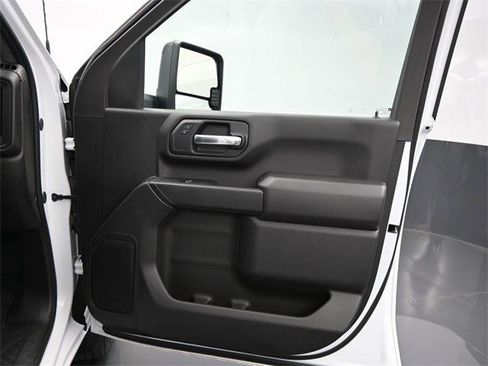 Certified 2024 Chevrolet Silverado 2500 W/T w/ Snow Plow Prep/Camper Package image 23