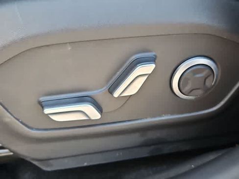 Used 2024 Hyundai Santa Fe Limited AWD/4WD image 15