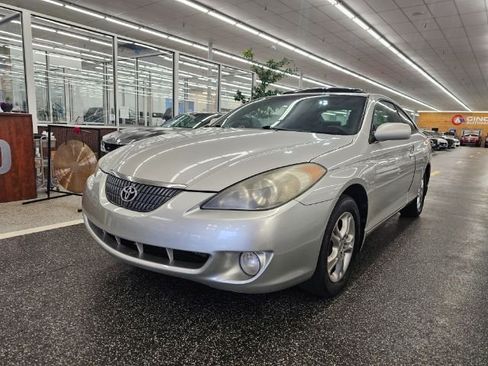 Used 2004 Toyota Solara SE image 1