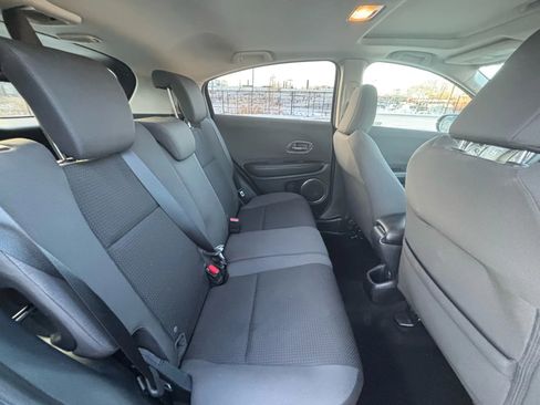 Used 2019 Honda HR-V EX image 19