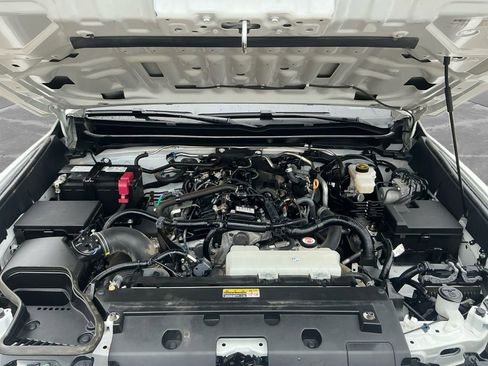 Used 2024 Toyota Tacoma TRD Off-Road image 18