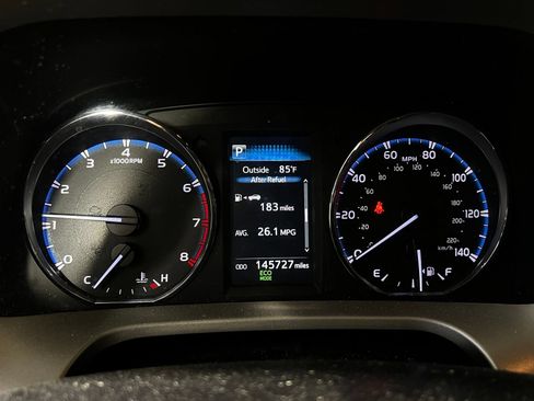 Used 2016 Toyota RAV4 XLE FWD image 10